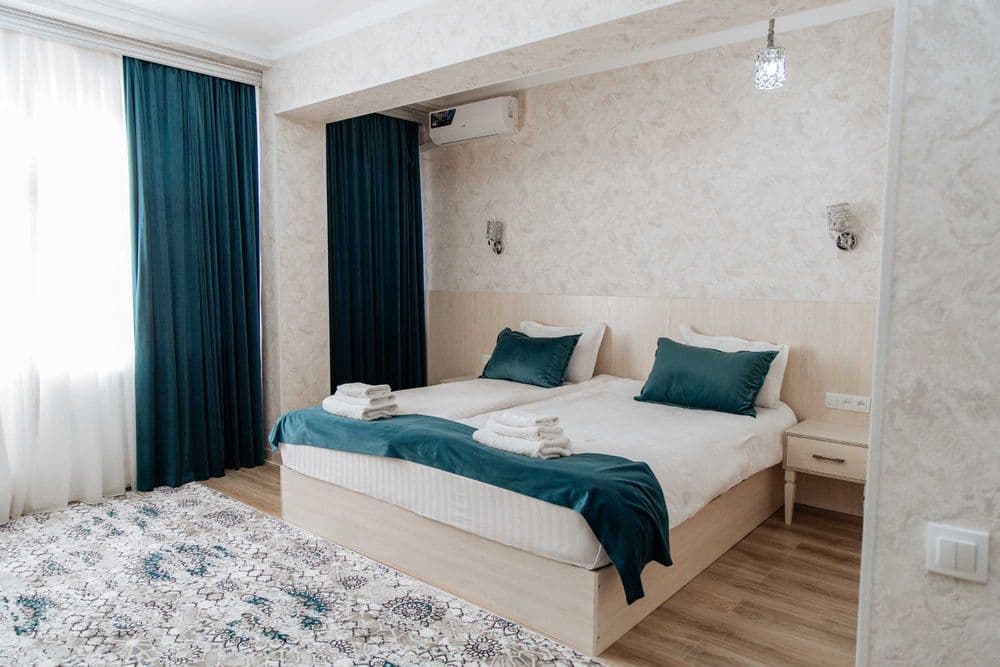 Мехмонхона, гостиница "MERCURI-MERIDIAN" в центре города. Бухара.HOTEL — 5