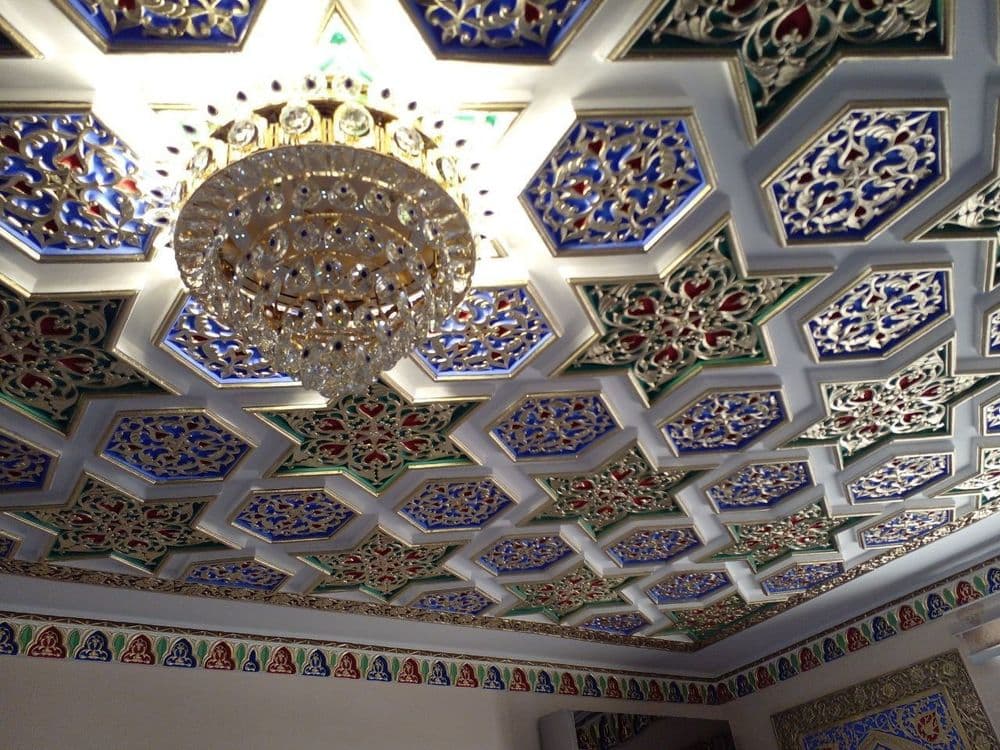 Mexmonxona Eski Shaharda — 2