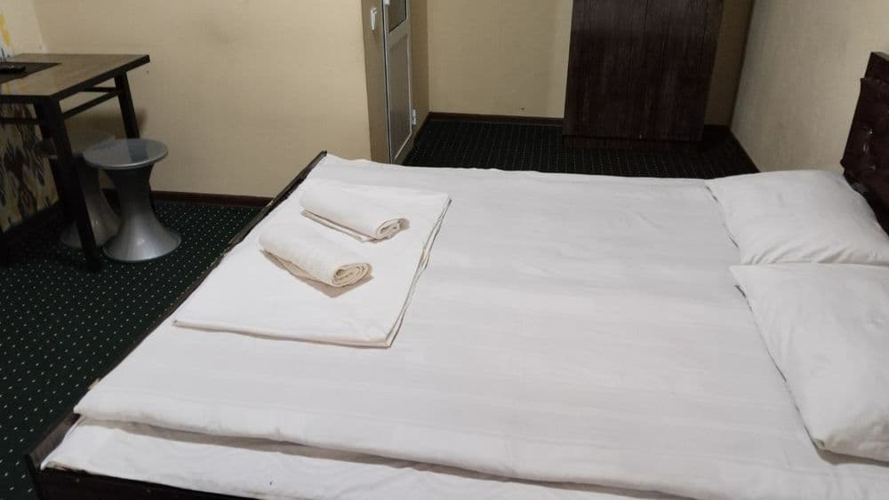 Hotel sutkalik mexmonxona — 2