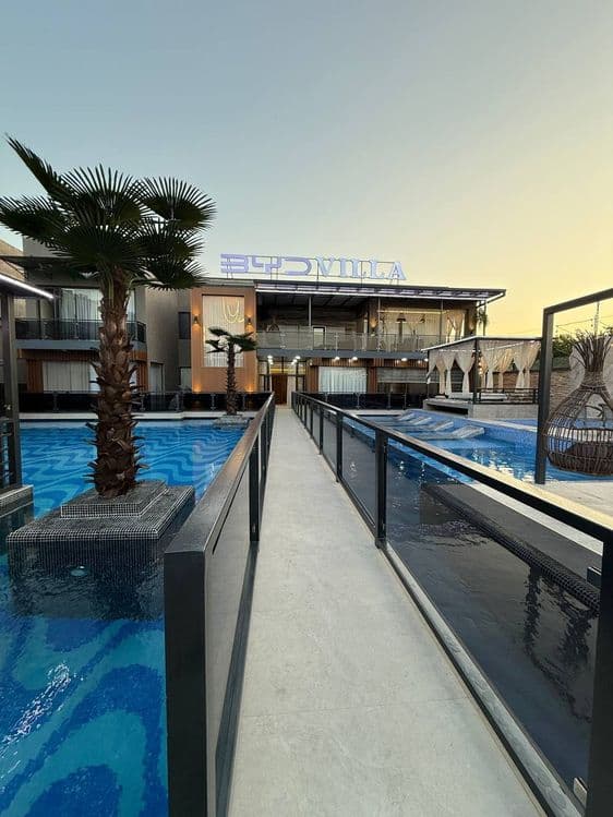 Большая дача на 30+ персоны! «BYD VILLA» бассейн 370 м² — 1