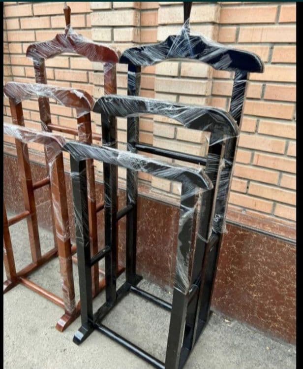 Kastyum shim veshelka taxtali. Вешелка жентельмен деревянная — 2