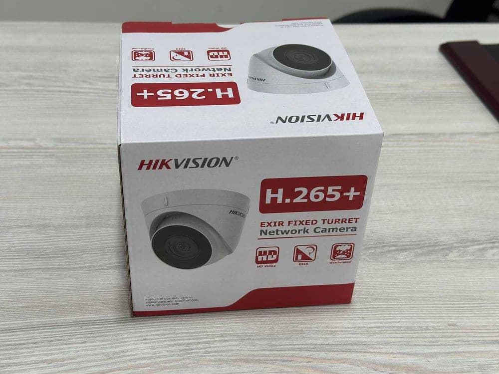 Камера видеонаблюдения Hikvision DS-2CD1323G0E-I(C) — 1