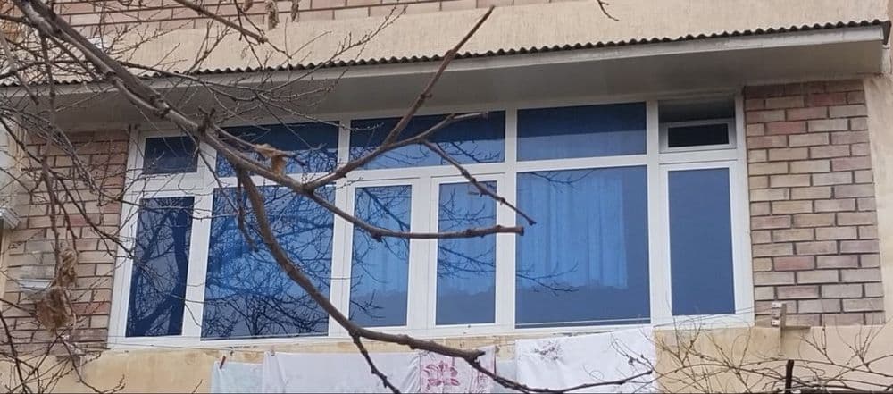 Akfa rom b/u sifa yaxshi razmeri 1.70-4.25 alyumin oynalari koʻk — 1