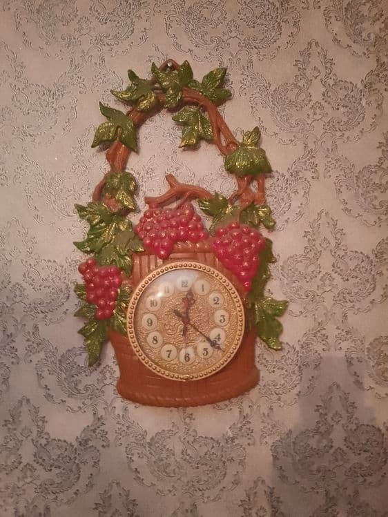 Часы настенные. Производство СССР. — 3