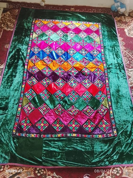Кашта сузане сотилади — 2