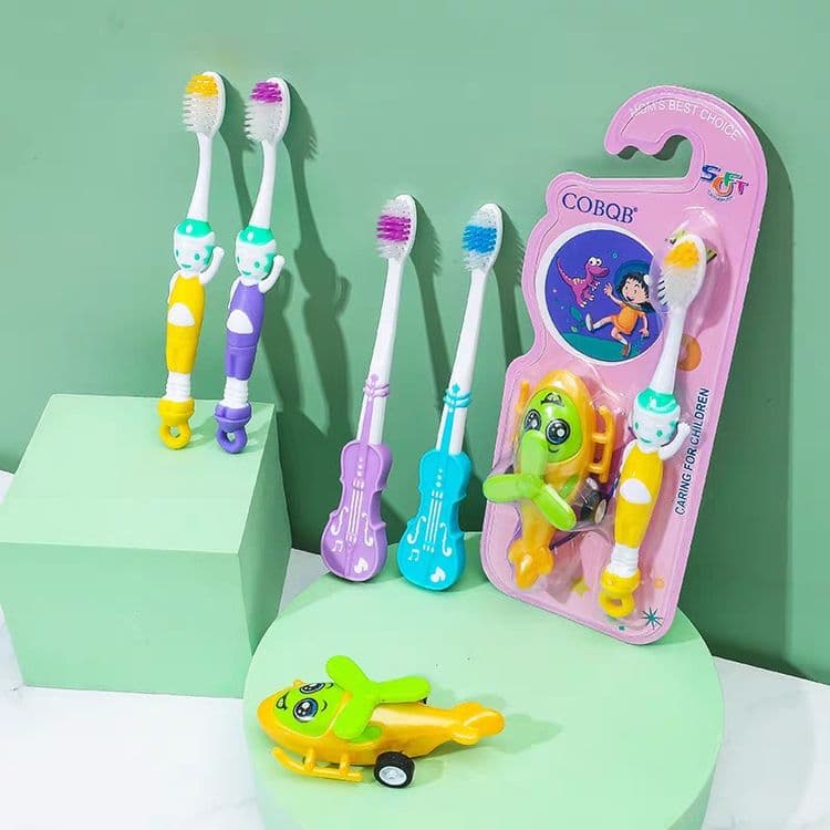 Мягкая детская зубная щетка, с игрушкой, в разных формах — 4