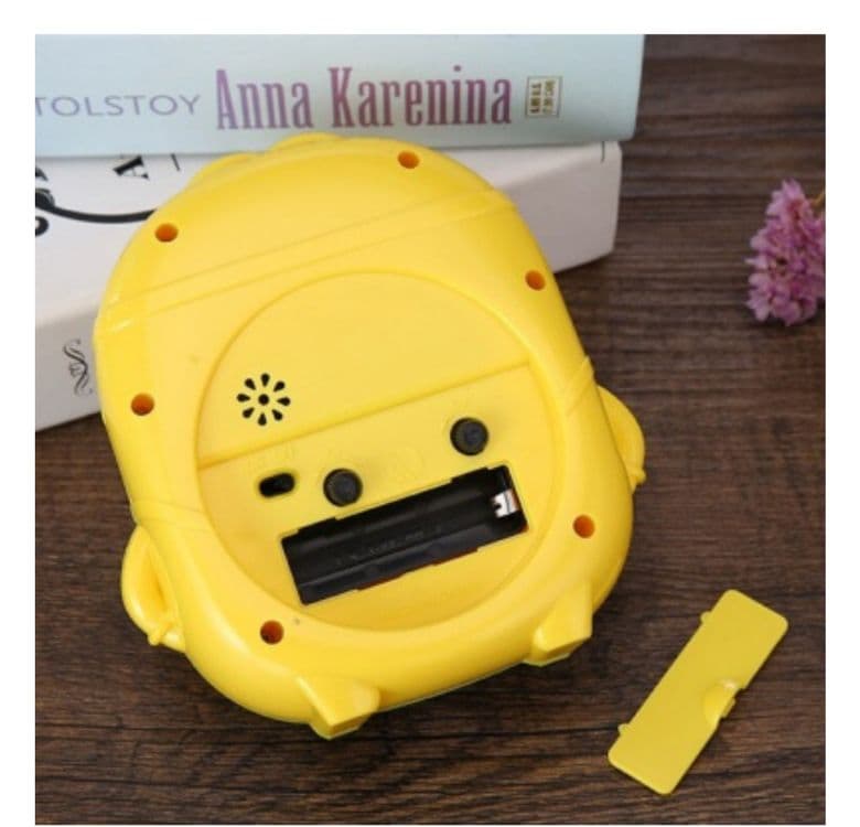 Minion budilnik soat — 2
