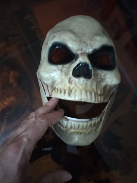 Маски пластиковые для розыгрышей и других мероприятий — 5