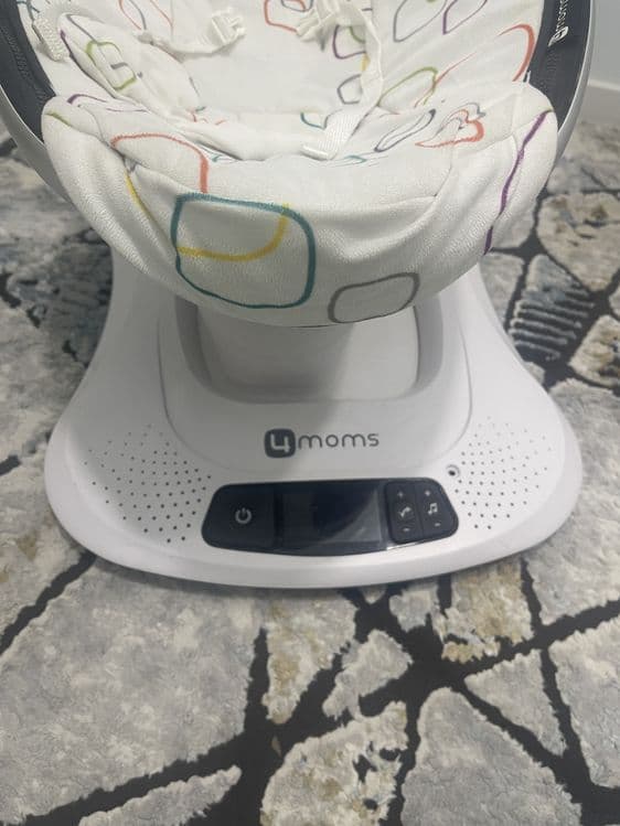 Shezlong шезлонг качалка 4moms mamaRoo4 2022 года хорошое состояние — 5