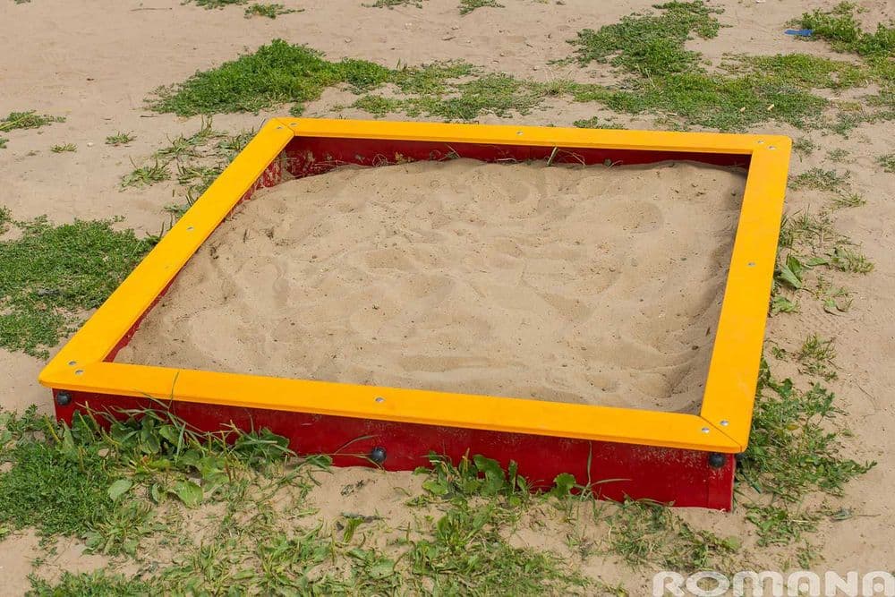 Песочница для детей. Дерево. — 2