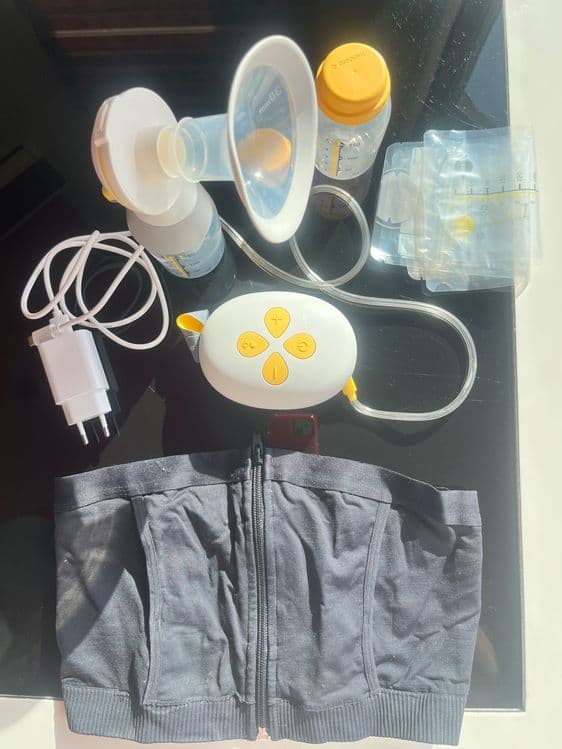 Молокоотсос Medela — 4