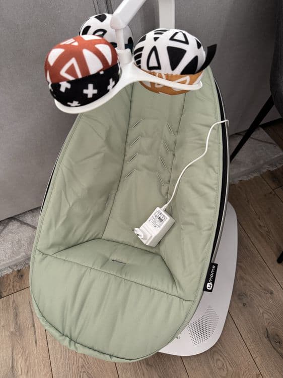Кресло-качалка 4moms MamaRoo New — 1