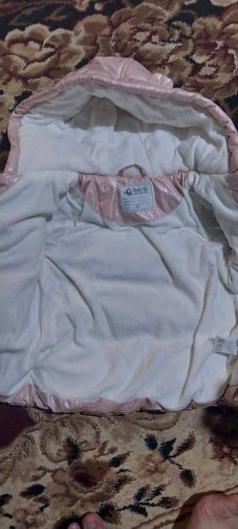 Продам десткую куртку для девочек — 2