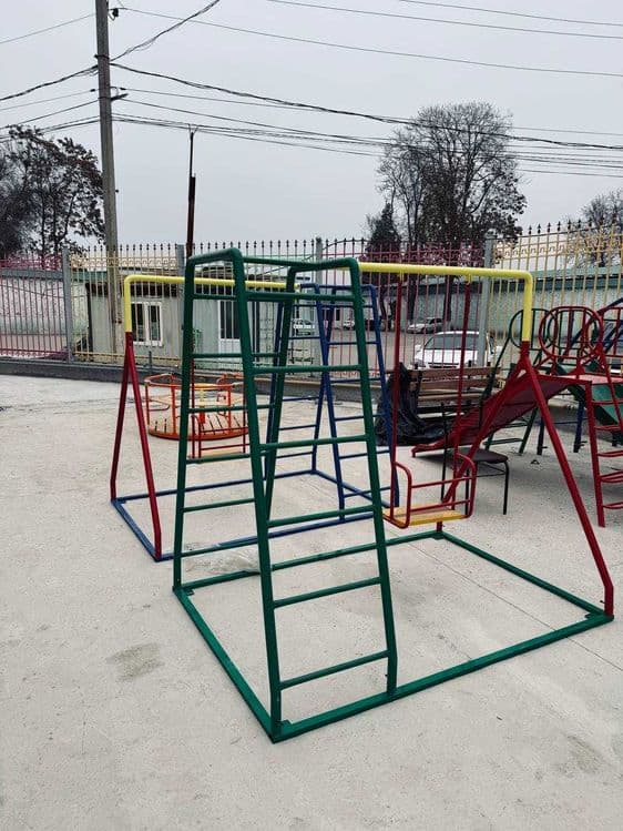 Детский двор  площадка — 3
