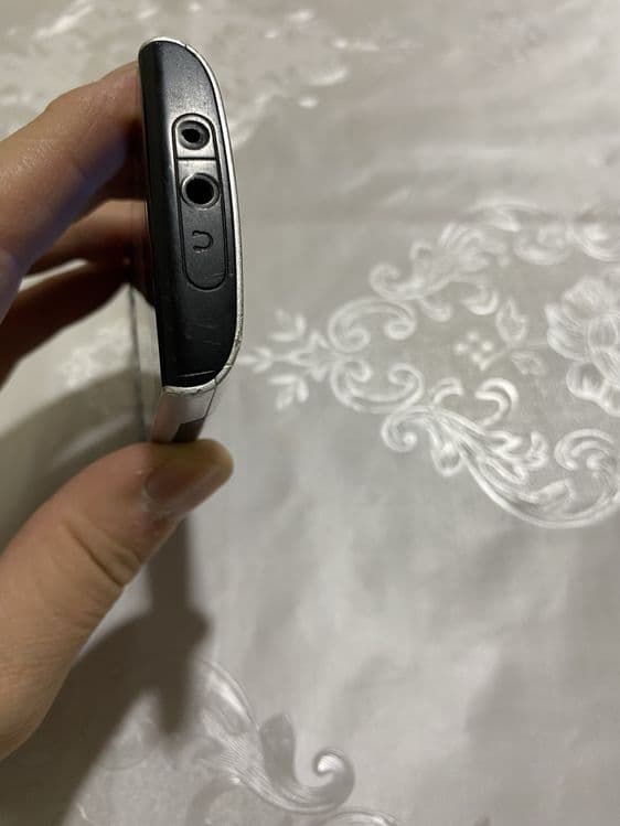 Nokia x2-01 sotiladi — 3