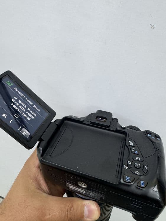 Canon 650D 18-135 is yaxshi holatda . 2oy kafolat — 4