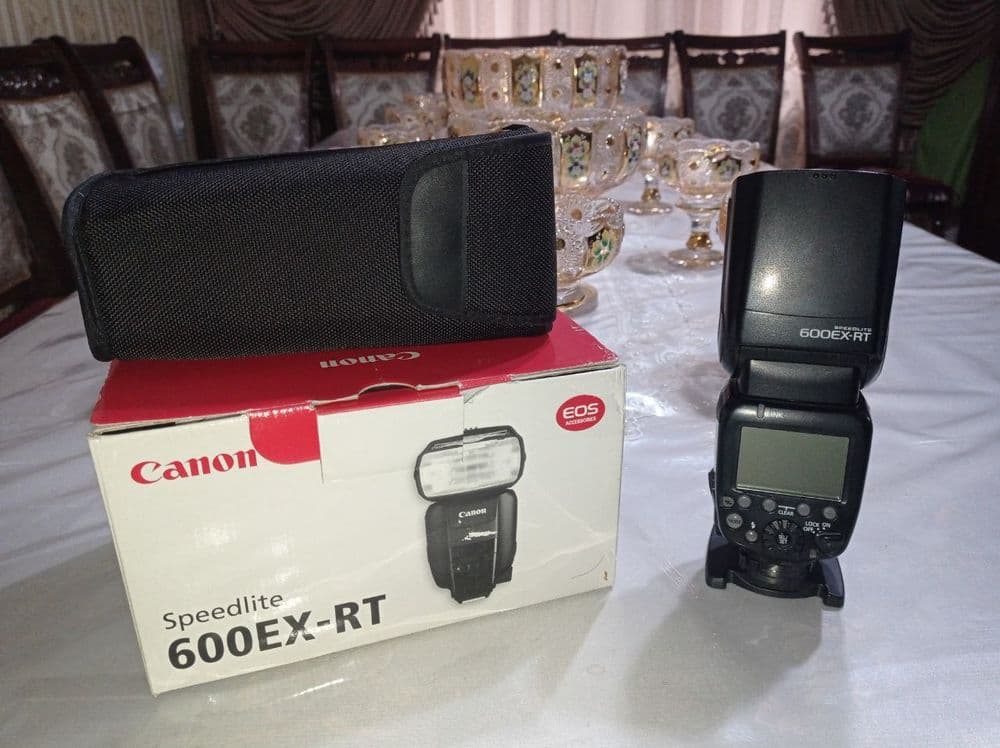Canon 600EX-RT sotiladi holati zo'r — 2