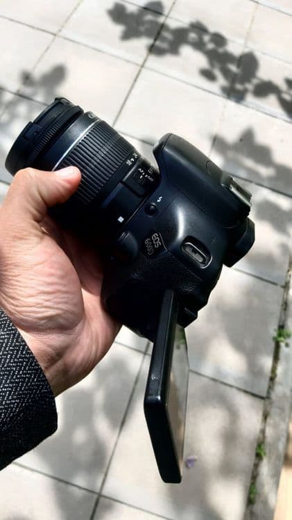 yangi 600 D canon — 1