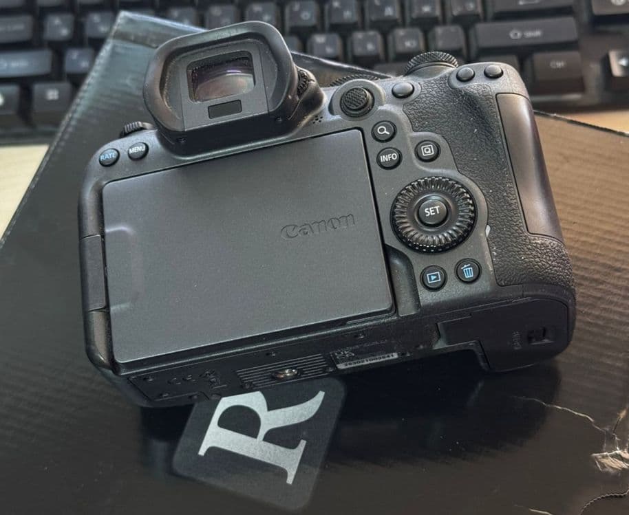 Canon r6 mark ii sotiladi — 2