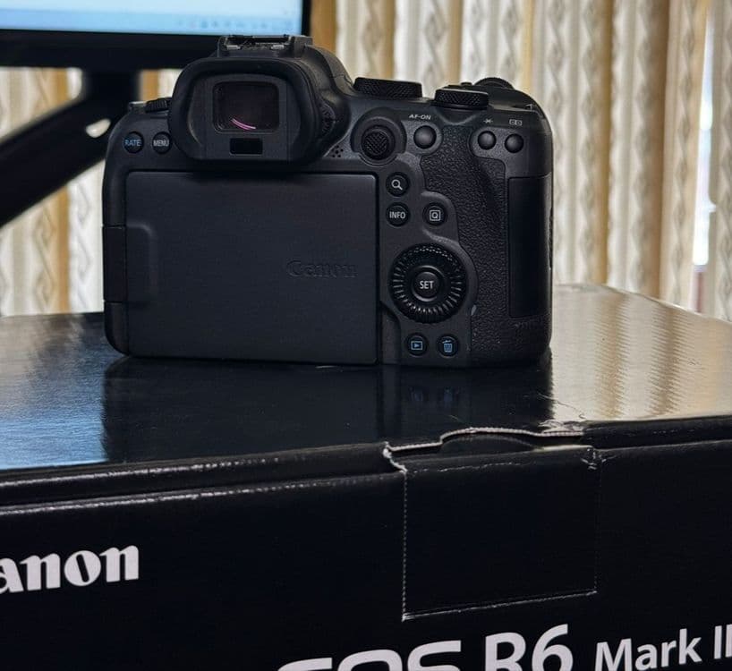 Canon r6 mark ii sotiladi — 5