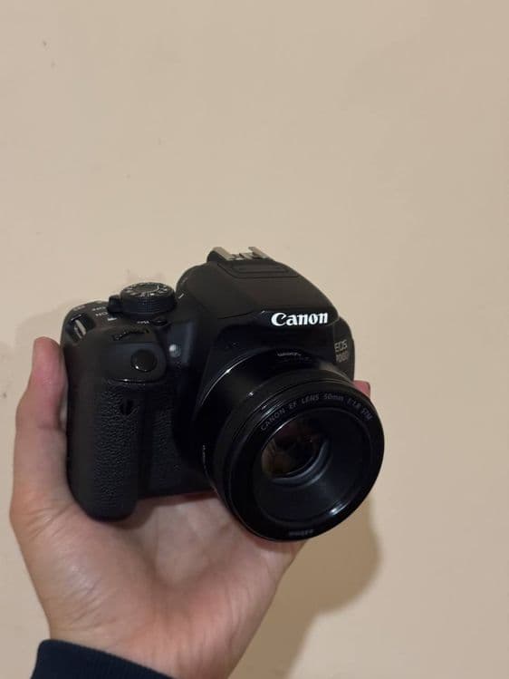 Фотоаппарат Canon 700D — 1