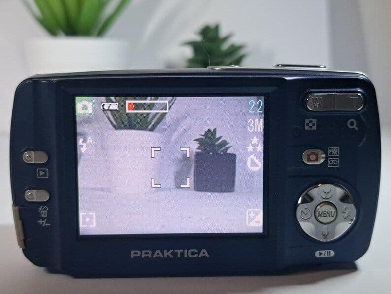 Цифровой фотоаппарат Praktica — 5