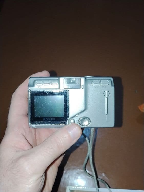 Фотоаппарат Konica Digital Revio — 1
