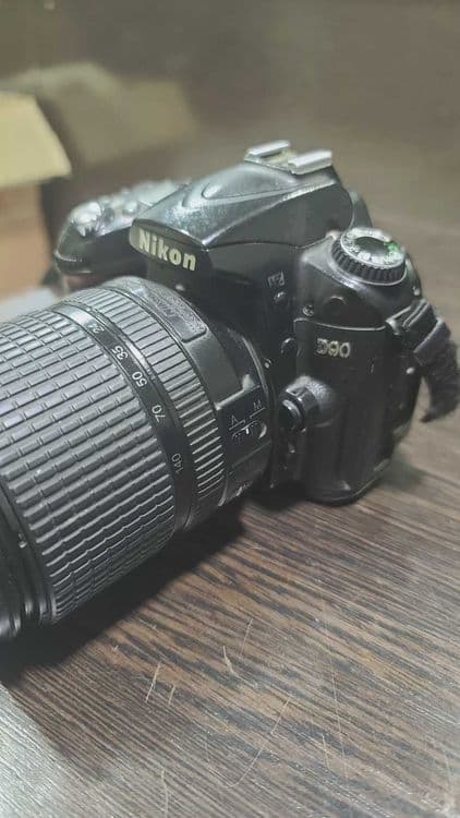 Nikon D90 DX af-s 18-135 (1:35-5.6G ED)+сумка+зарядное устройство — 1