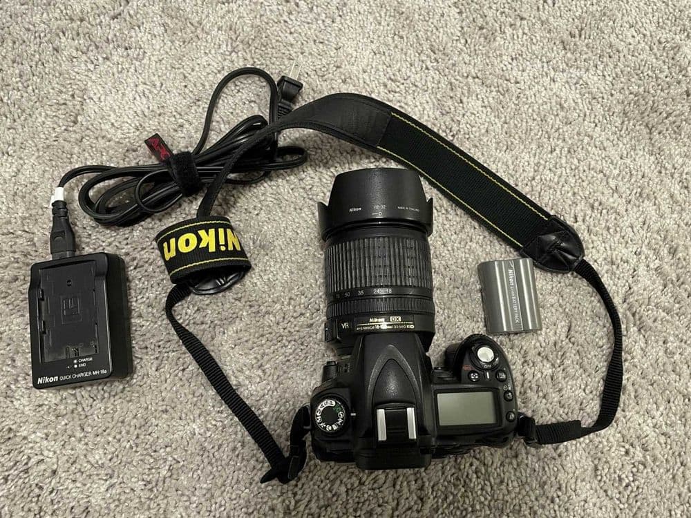 Nikon D90 DX af-s 18-135 (1:35-5.6G ED)+сумка+зарядное устройство — 4