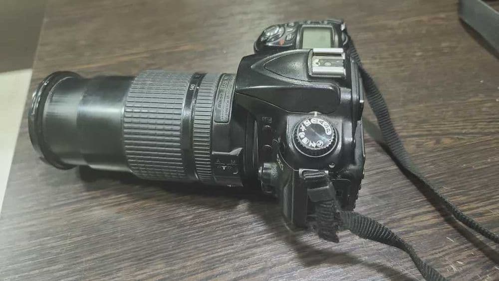 Nikon D90 DX af-s 18-135 (1:35-5.6G ED)+сумка+зарядное устройство — 7