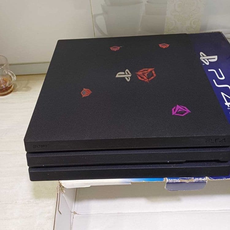 Продается PS4 pro 1 TR — 2