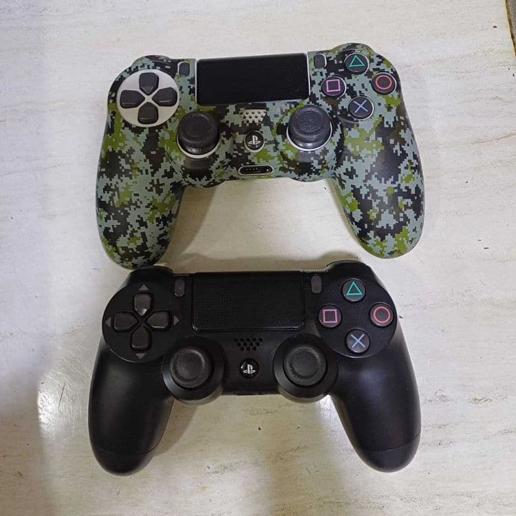 Продается PS4 pro 1 TR — 3