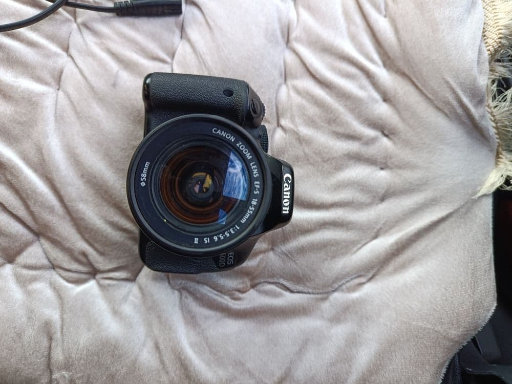 Canon 600D Camera — 2