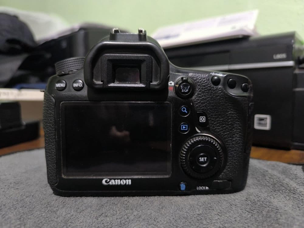 Canon 6D.  Body Tez sotiladi — 2