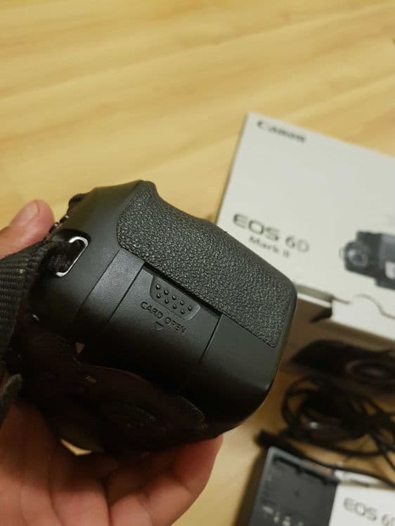 Canon 6d mark 2 body — 2