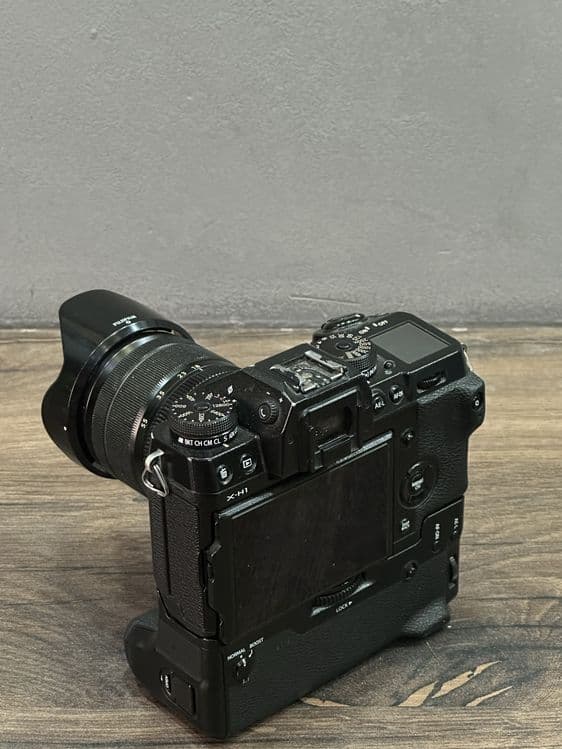 Продается Fujifilm Xh-1 Объектив 18-55 f2.8-4 — 3
