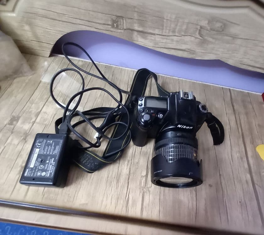 Nikon foto aparat D90 — 1