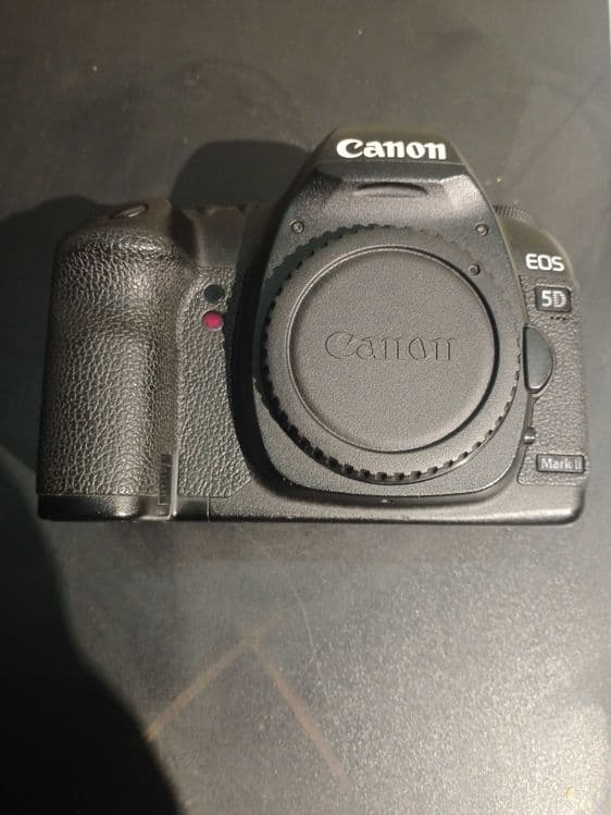 Canon EOS 5D Mark 2 — 4