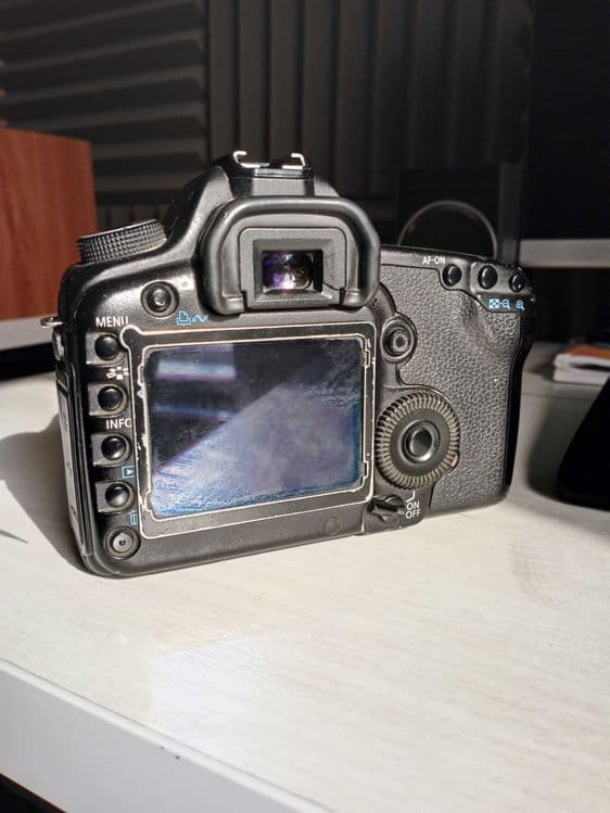 Canon EOS 5D Mark 2 — 3