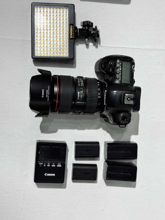 Canon EOS Mark IV — 6