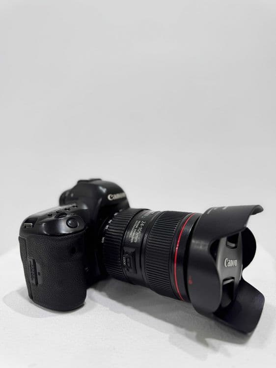 Canon EOS Mark IV — 7