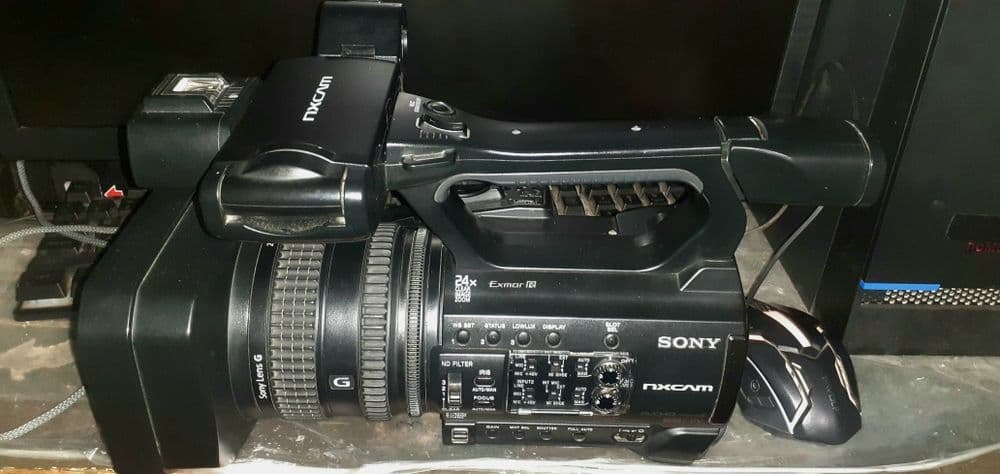 Sony nx100 sotiladi. — 1