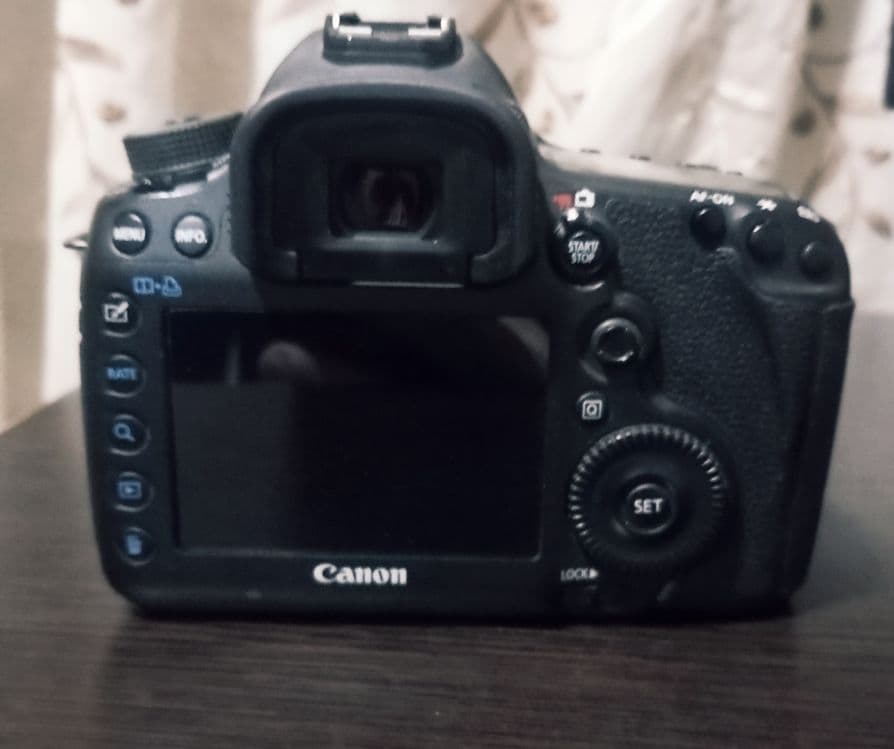 Canon mark 3 sotiladi — 3