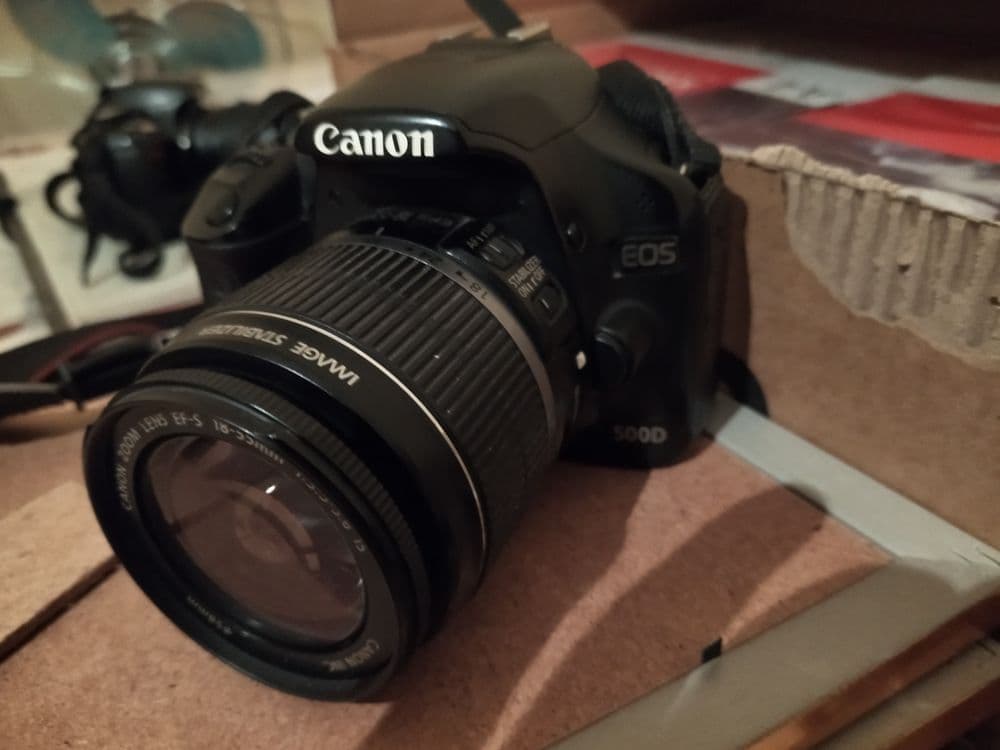 Canon 500d sotiladi colati ideal 18 -55 — 1