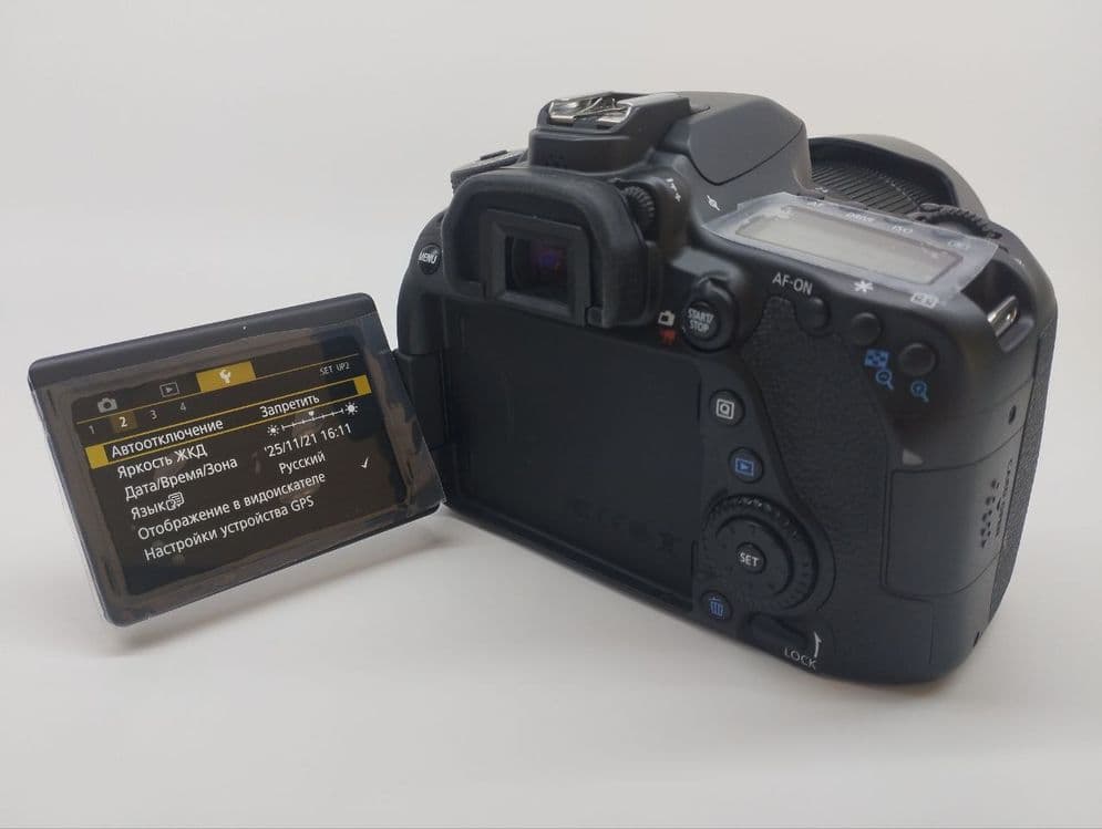 Canon eos 80D sotiladi — 2