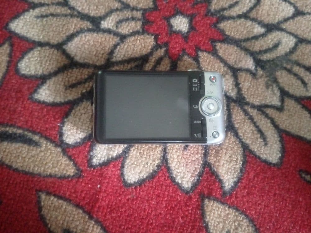 Sony cyber shot camera — 3