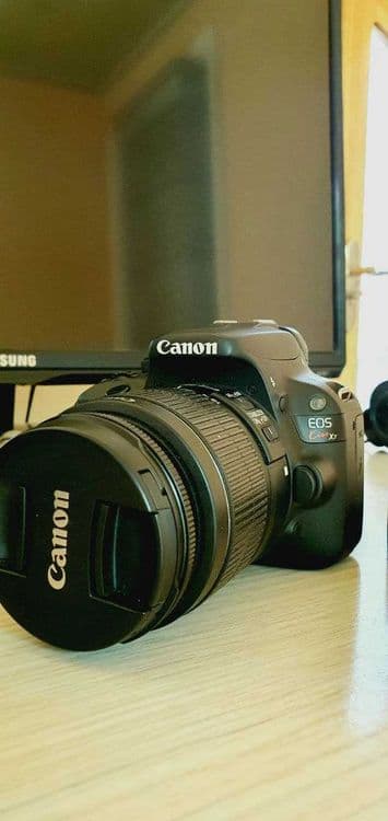 Canon Eos kiso X7 — 2