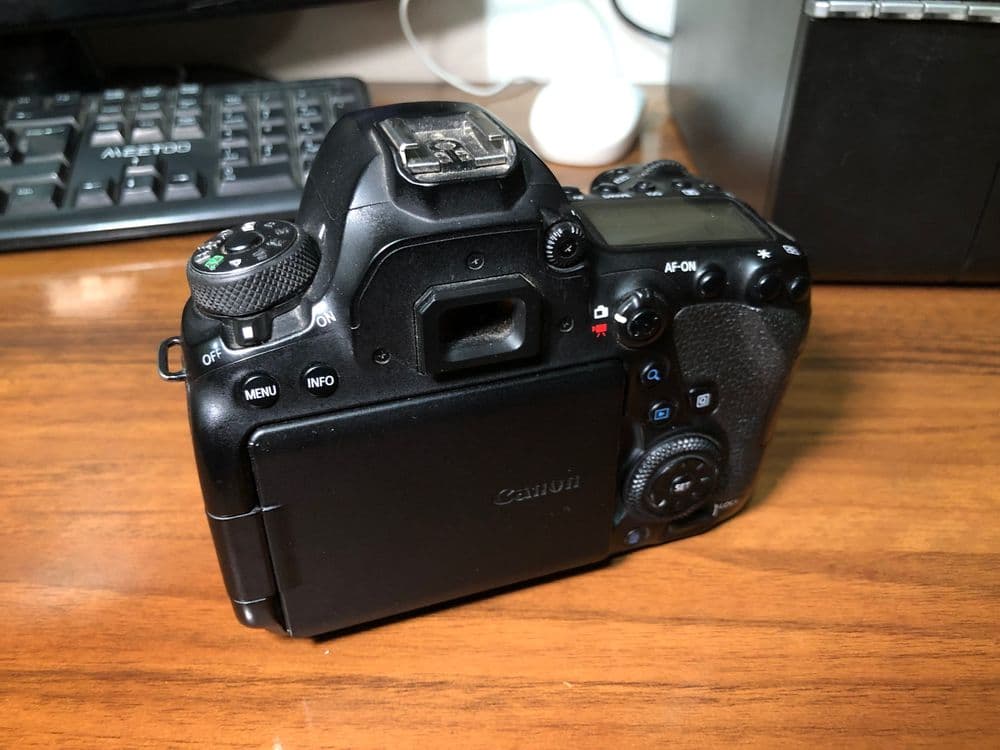 Canon 6D mark 2 sotiladi alo darajada — 6