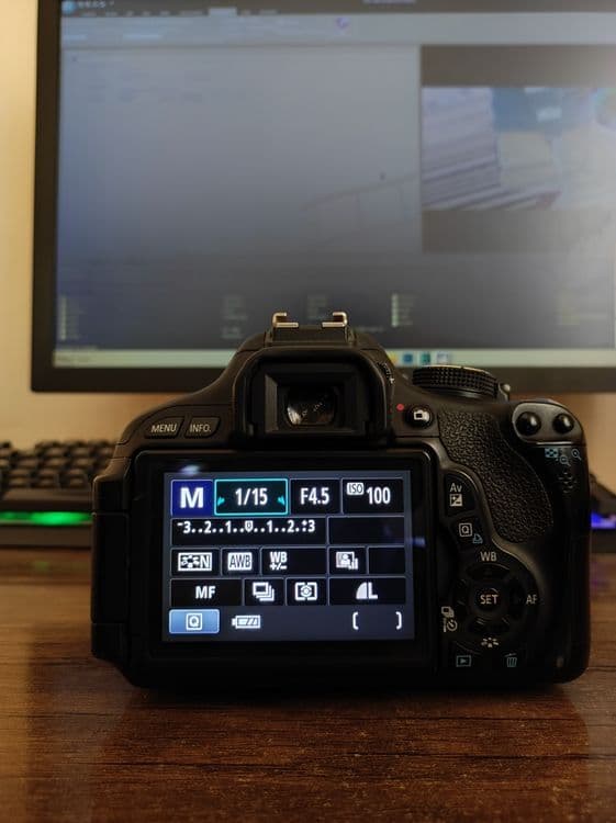 Canon 600D +sumka+batereyka — 4