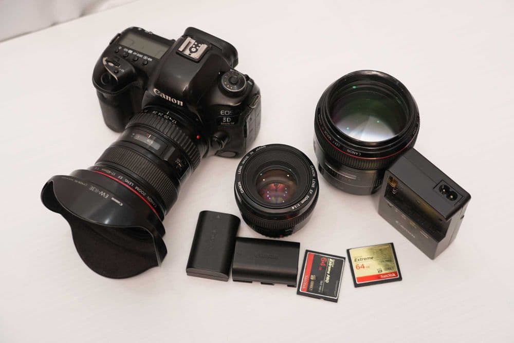 Canon EOS 5D Mark IV Professional Set — 7